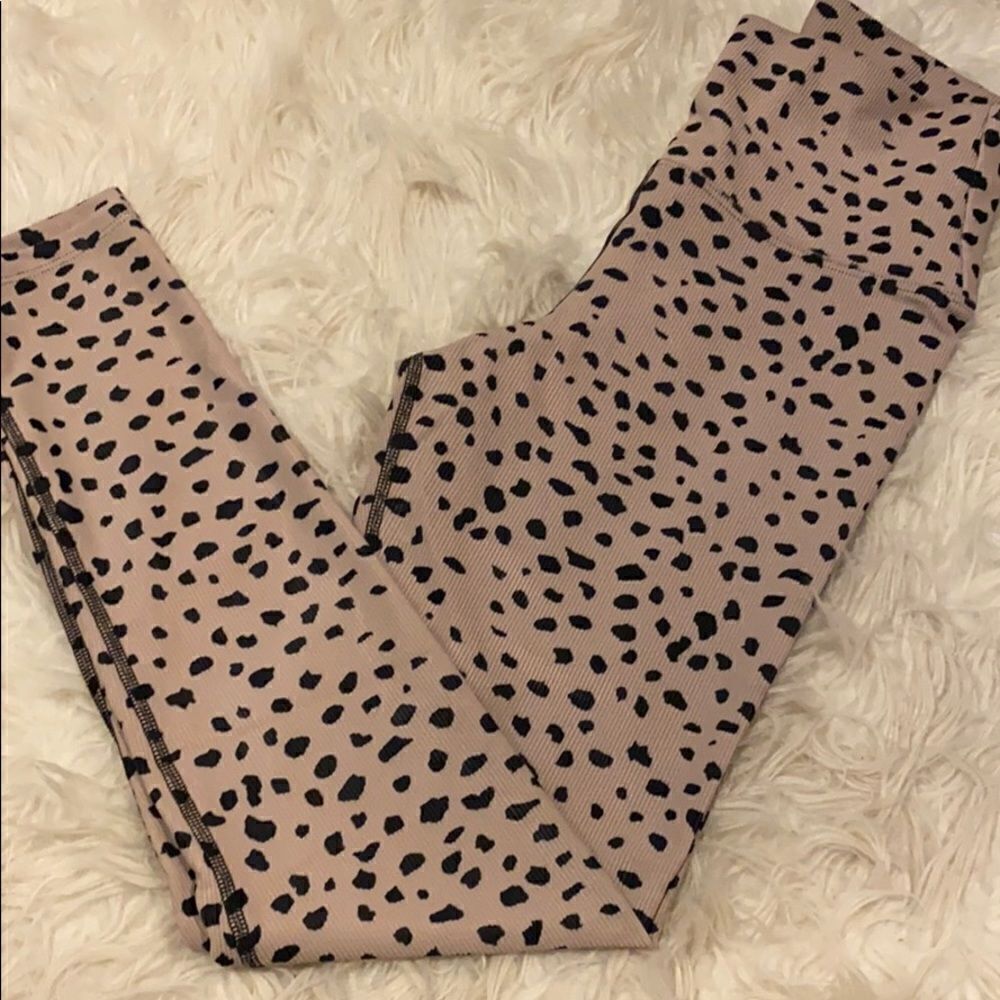 Beach Riot Sport High Waisted Leggings in Tan with Black Animal Spots, Size L